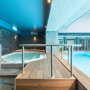 Brise De - Piscine Interieure & Exterieure Hotel Saint-Raphael (Var)